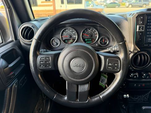 Used 2016 Jeep Wrangler Unlimited Sport w/ Quick Order Package 24S AWD/4WD image 11