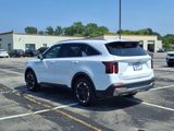 Used 2024 Kia Sorento S image 5