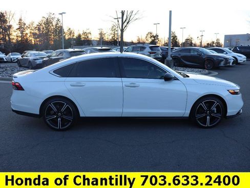 Used 2023 Honda Accord Sport image 8