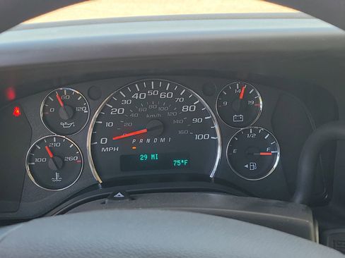 New 2025 GMC Savana 3500 w/ Power Convenience Package image 21