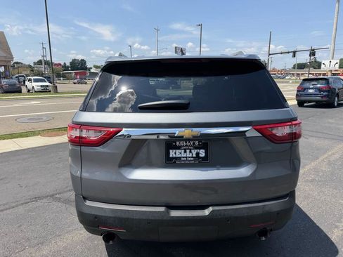 Used 2018 Chevrolet Traverse LT AWD/4WD image 4