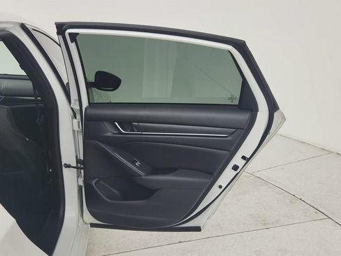 Used 2022 Honda Accord Sport image 26