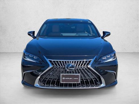 Used 2024 Lexus ES 300h w/ Premium Package image 3