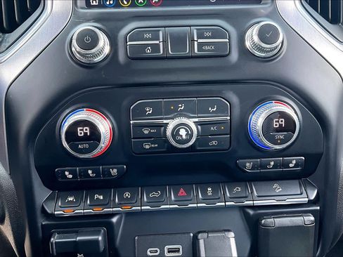 Used 2020 GMC Sierra 1500 SLT AWD/4WD image 34