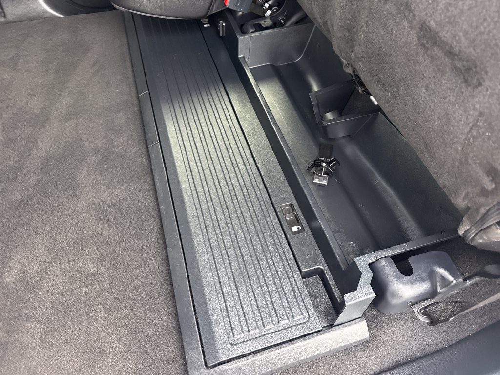 Used 2021 Ford F350 Lariat w/ Lariat Ultimate Package AWD/4WD image 35