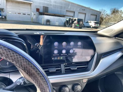 Certified 2025 Chevrolet Trax LS w/ LS Convenience Package image 13