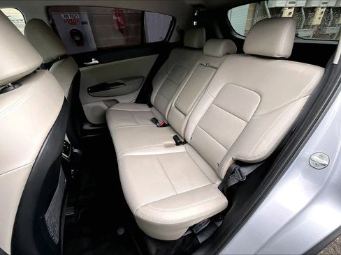 Used 2020 Kia Sportage EX image 40