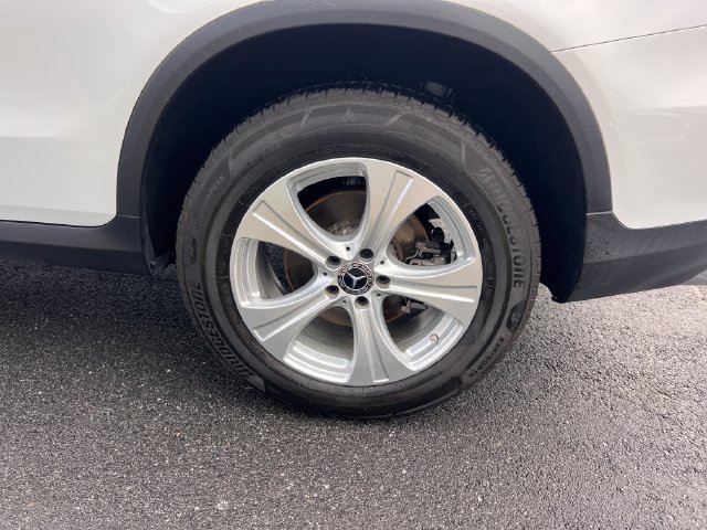 Used 2017 Mercedes-Benz GLC 300 image 32