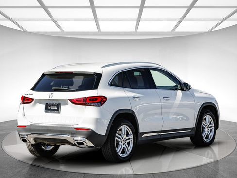 Certified 2022 Mercedes-Benz GLA 250 image 4