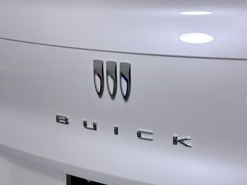 New 2026 Buick Envista Preferred FWD image 33