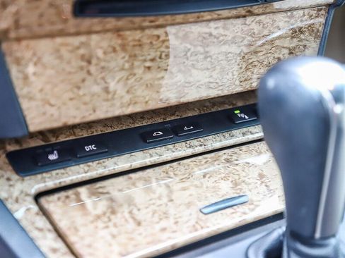 Used 2006 BMW 650i Convertible image 29