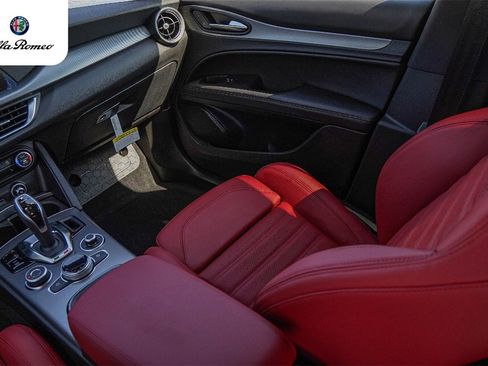 New 2025 Alfa Romeo Stelvio Sprint w/ Veloce Package image 23