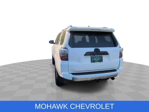 Used 2023 Toyota 4Runner TRD Off-Road Premium w/ Moonroof Package AWD/4WD image 8