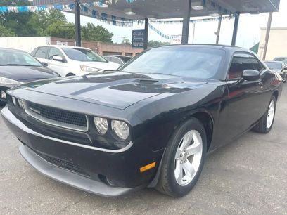 Used 2014 Dodge Challenger SXT
