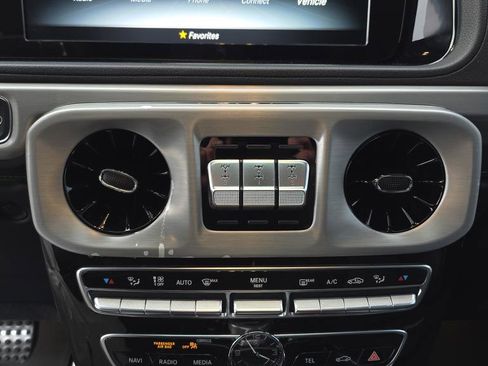 Used 2019 Mercedes-Benz G 550 image 27