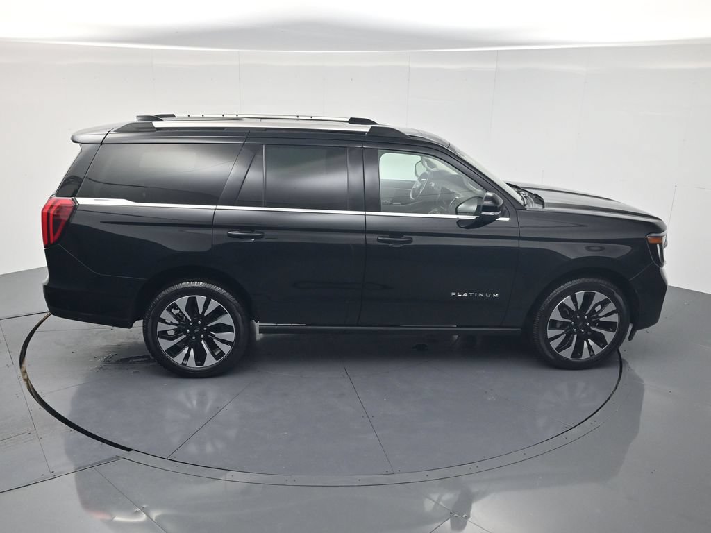 Used 2025 Ford Expedition Platinum w/ Driver's Package AWD/4WD image 40