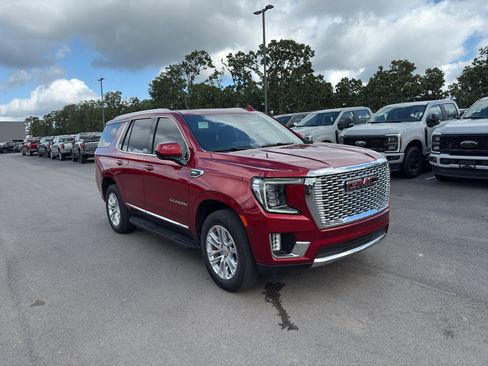 Used 2024 GMC Yukon SLT RWD image 4