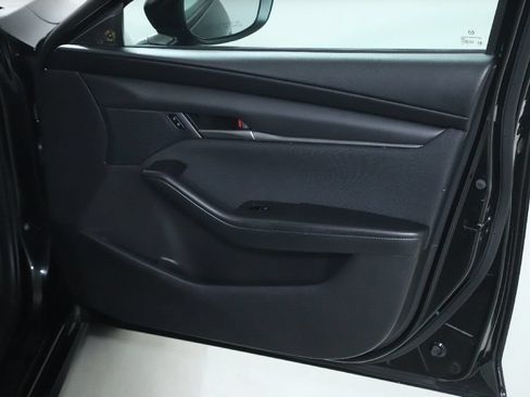 Used 2022 MAZDA MAZDA3 Sedan FWD image 33