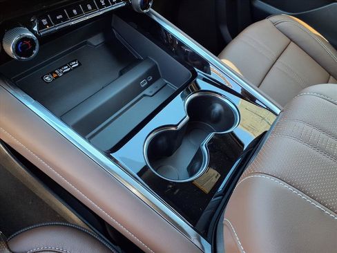 New 2026 Chevrolet Tahoe High Country image 12