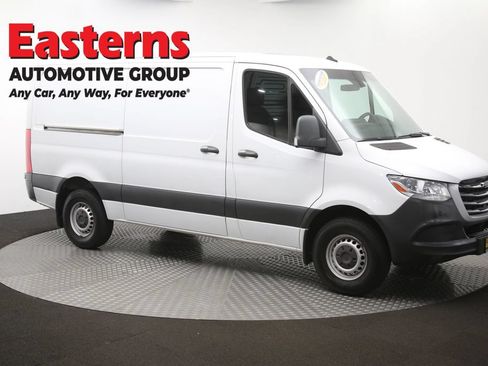 Used 2019 Freightliner Sprinter 2500 RWD image 43