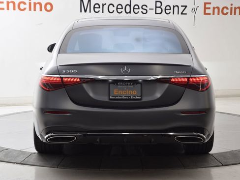 Used 2022 Mercedes-Benz S 580 4MATIC Sedan image 5