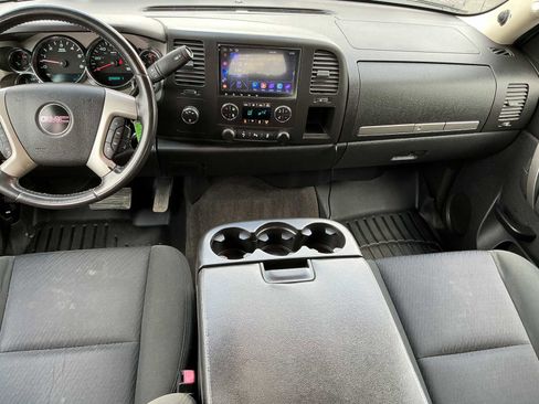 Used 2012 GMC Sierra 2500 SLE w/ SLE Preferred Package AWD/4WD image 7
