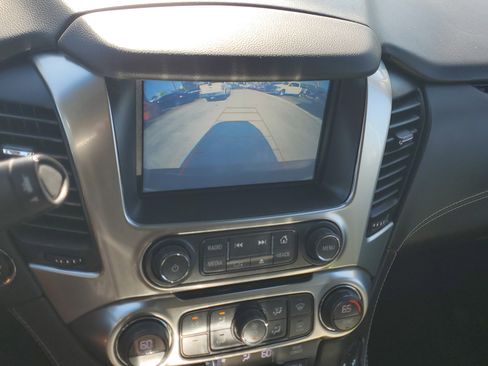 Used 2019 Chevrolet Tahoe LT w/ Luxury Package image 27