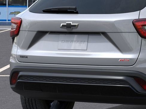 New 2026 Chevrolet Trax RS w/ Sunroof Package image 38