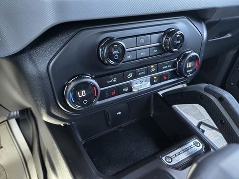 Certified 2024 Ford Bronco Big Bend AWD/4WD image 11