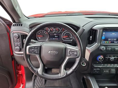 Used 2022 Chevrolet Silverado 1500 LT Trail Boss w/ Convenience Package II image 18