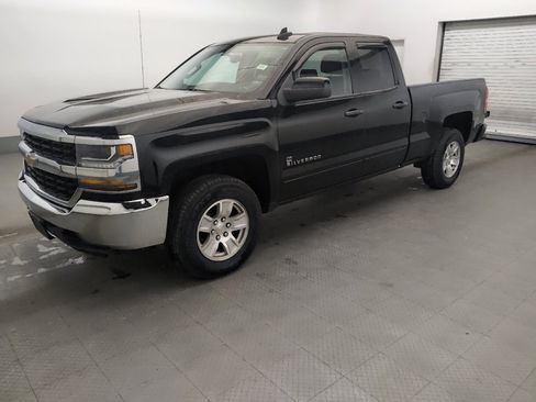 Used 2019 Chevrolet Silverado 1500 LT image 2
