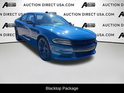Used 2021 Dodge Charger SXT w/ Blacktop Package image 3