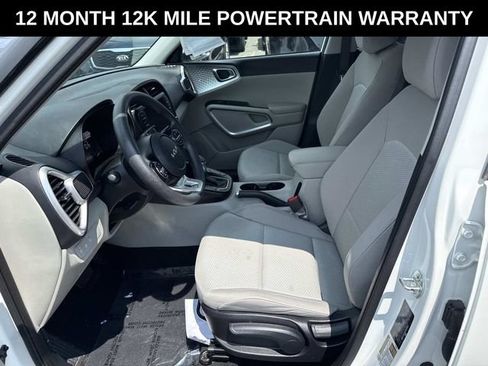 Used 2023 Kia Soul LX w/ LX Technology Package FWD image 14