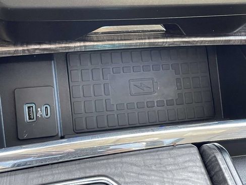 Used 2021 Ford Expedition Max Limited AWD/4WD image 23