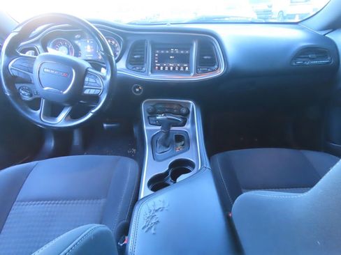 Used 2019 Dodge Challenger R/T image 7