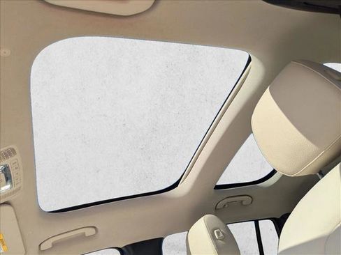 Used 2023 Mercedes-Benz GLB 250 image 15