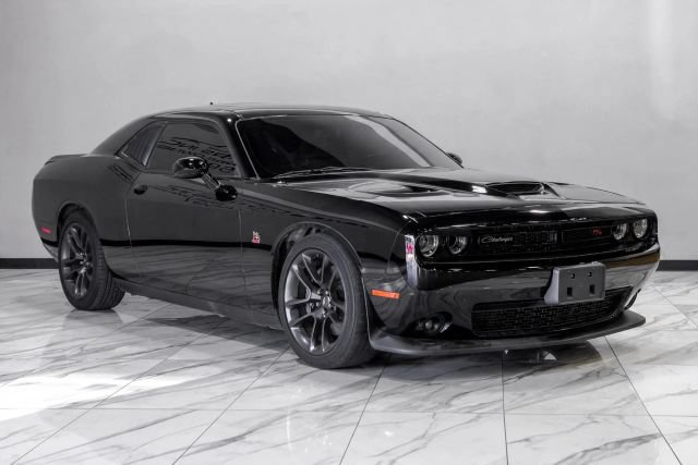 Used 2022 Dodge Challenger R/T Scat Pack RWD image 10
