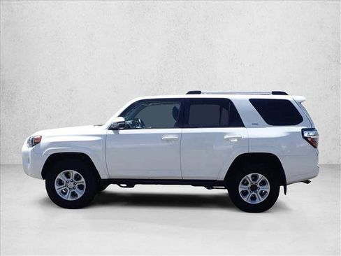 Used 2020 Toyota 4Runner SR5 Premium w/ Moonroof Package AWD/4WD image 2