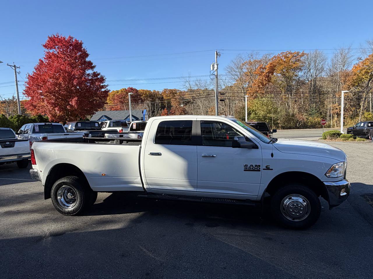 Used 2018 RAM 3500 SLT AWD/4WD image 5