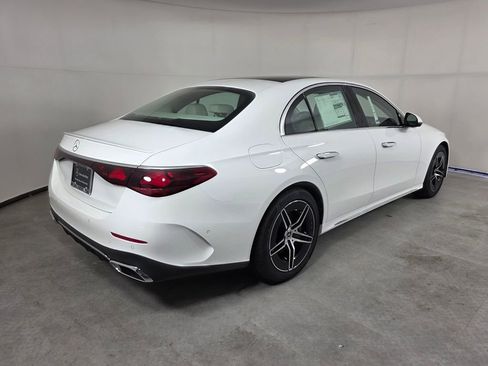 New 2026 Mercedes-Benz E 350 Sedan image 4