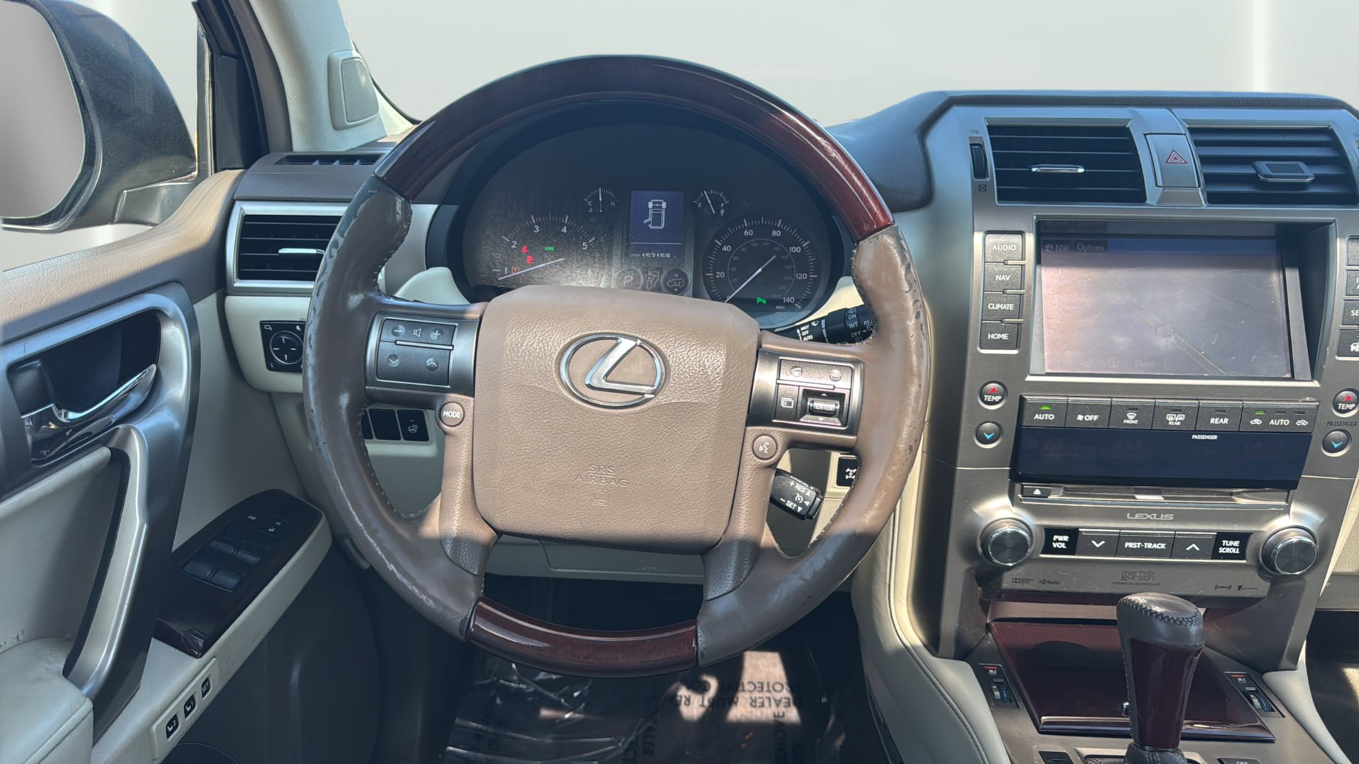 Used 2014 Lexus GX 460 Luxury AWD/4WD image 16