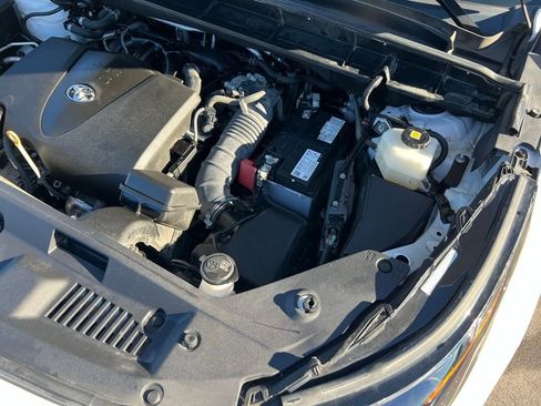 Used 2021 Toyota Highlander XLE image 44