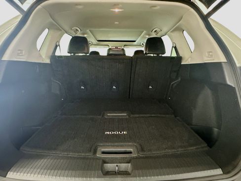Used 2023 Nissan Rogue SL image 30