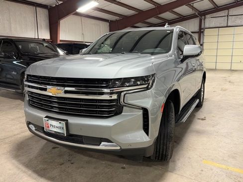 Used 2024 Chevrolet Tahoe LT image 3
