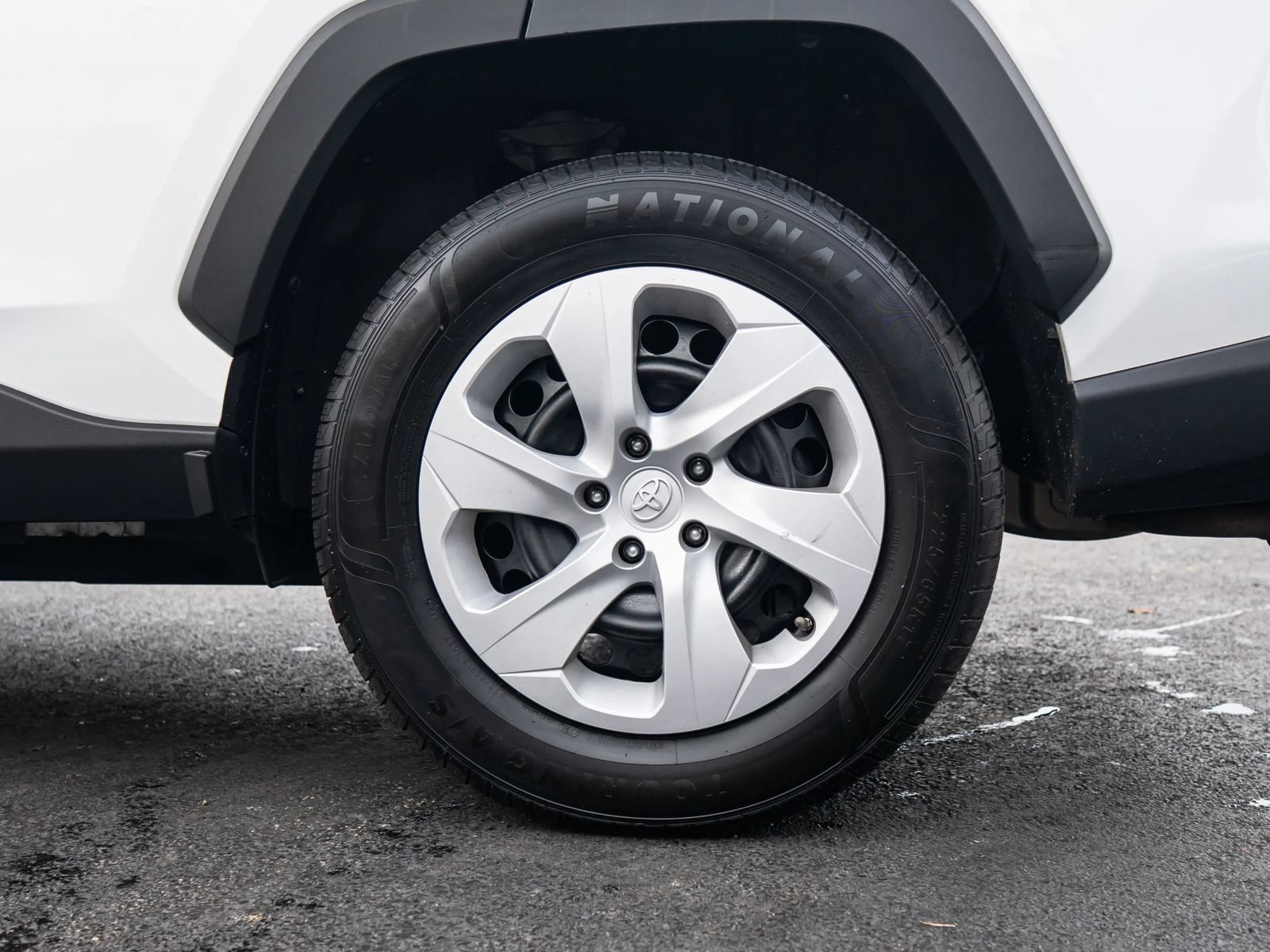 Used 2019 Toyota RAV4 LE w/ All Weather Liner Package AWD/4WD image 14