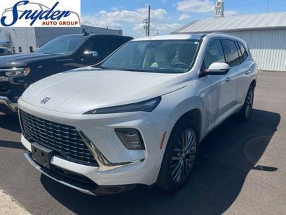 Used 2025 Buick Enclave Avenir w/ LPO, Floor Liner Package