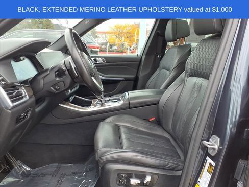 Used 2022 BMW X5 M50i w/ Executive Package image 7