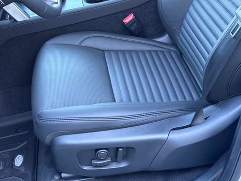 Certified 2025 Land Rover Discovery Sport S image 19