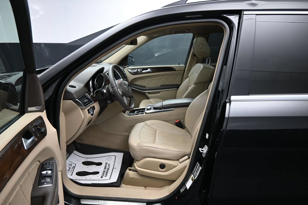 Used 2014 Mercedes-Benz GL 450 4MATIC image 9