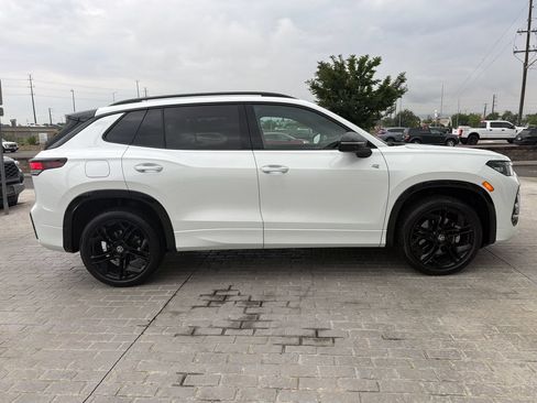 Certified 2025 Volkswagen Tiguan SE R-Line AWD/4WD image 8